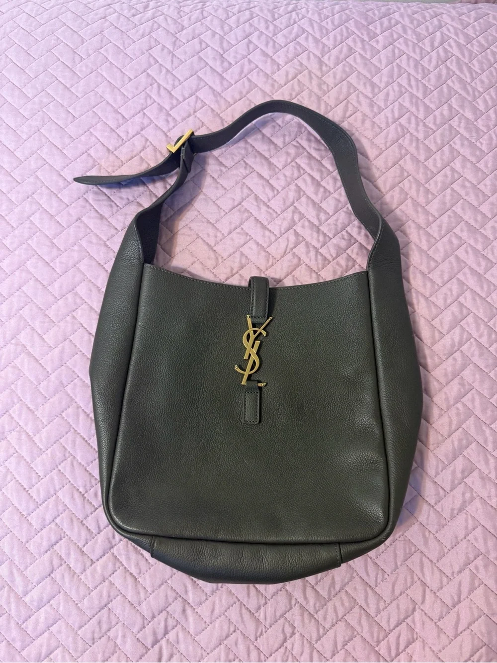 Saint Laurent Le 5 a 7 Tote Hobo Bag Small